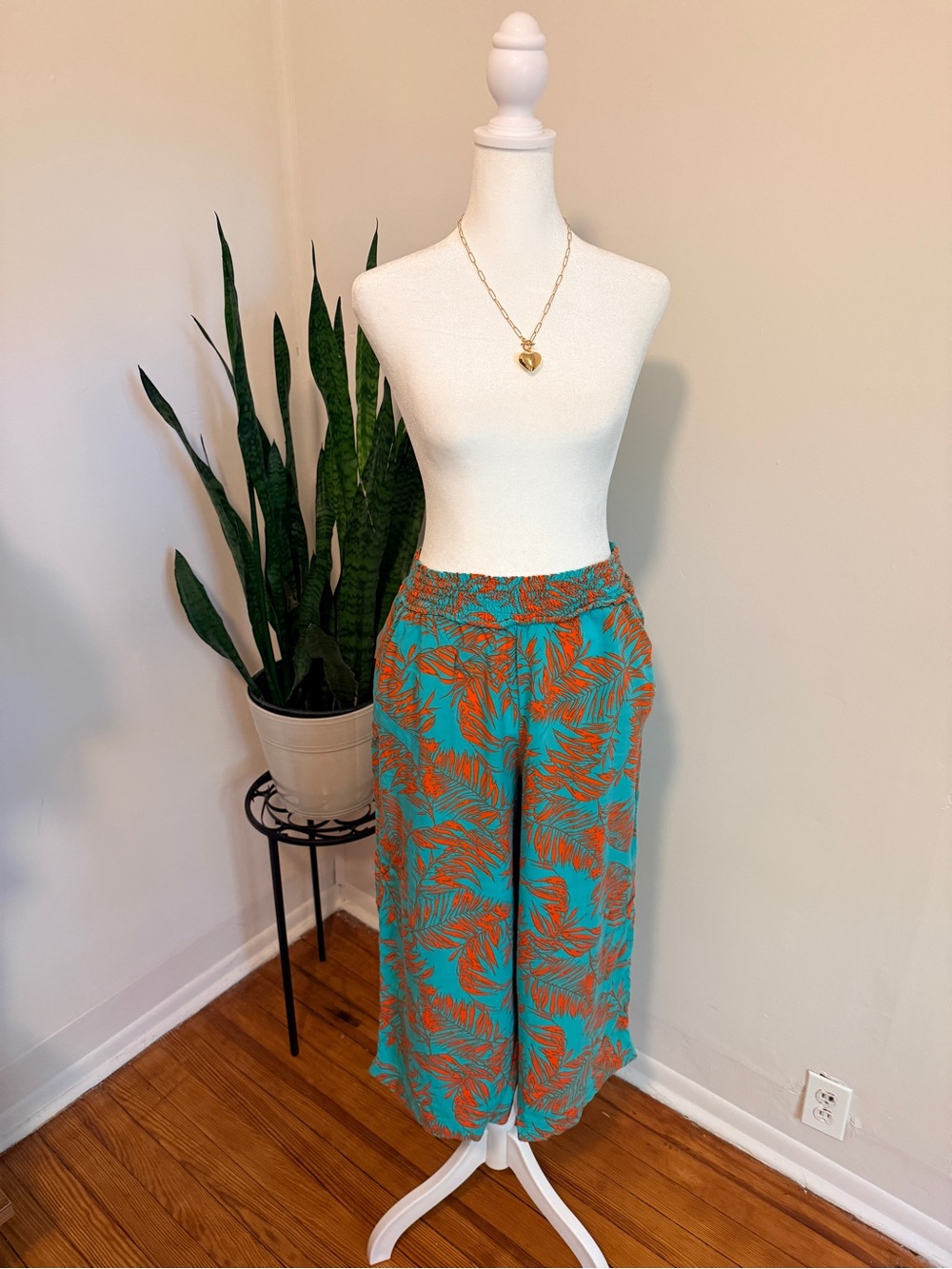 Jessica Simpson Teal Orange Tropical Print Wide Leg Cropped Pants Medium - Picture 1 of 9